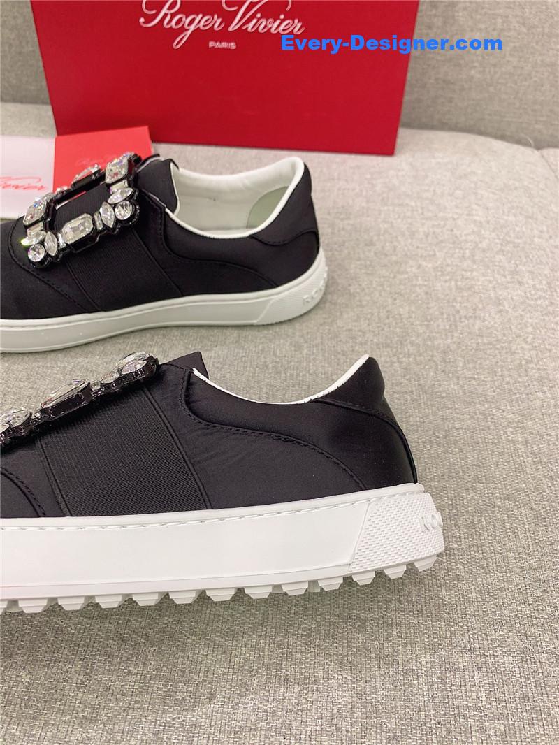 roger u1u1er new d1am0nd buckle casual shoes