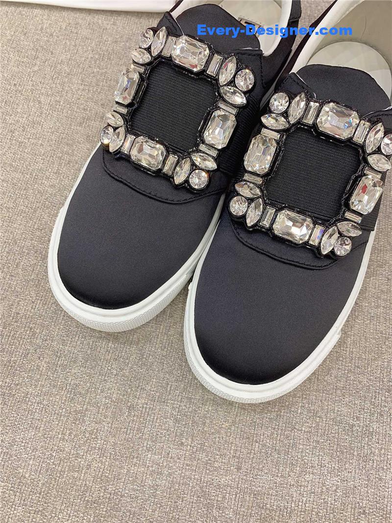 roger u1u1er new d1am0nd buckle casual shoes