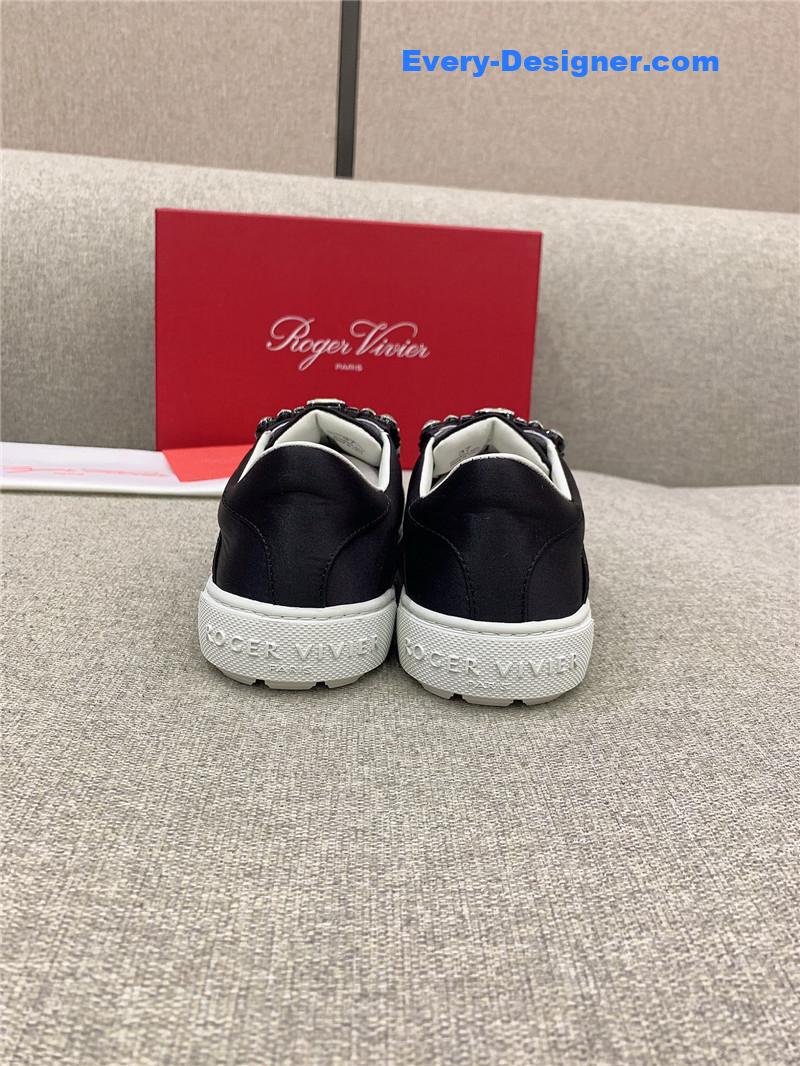 roger u1u1er new d1am0nd buckle casual shoes