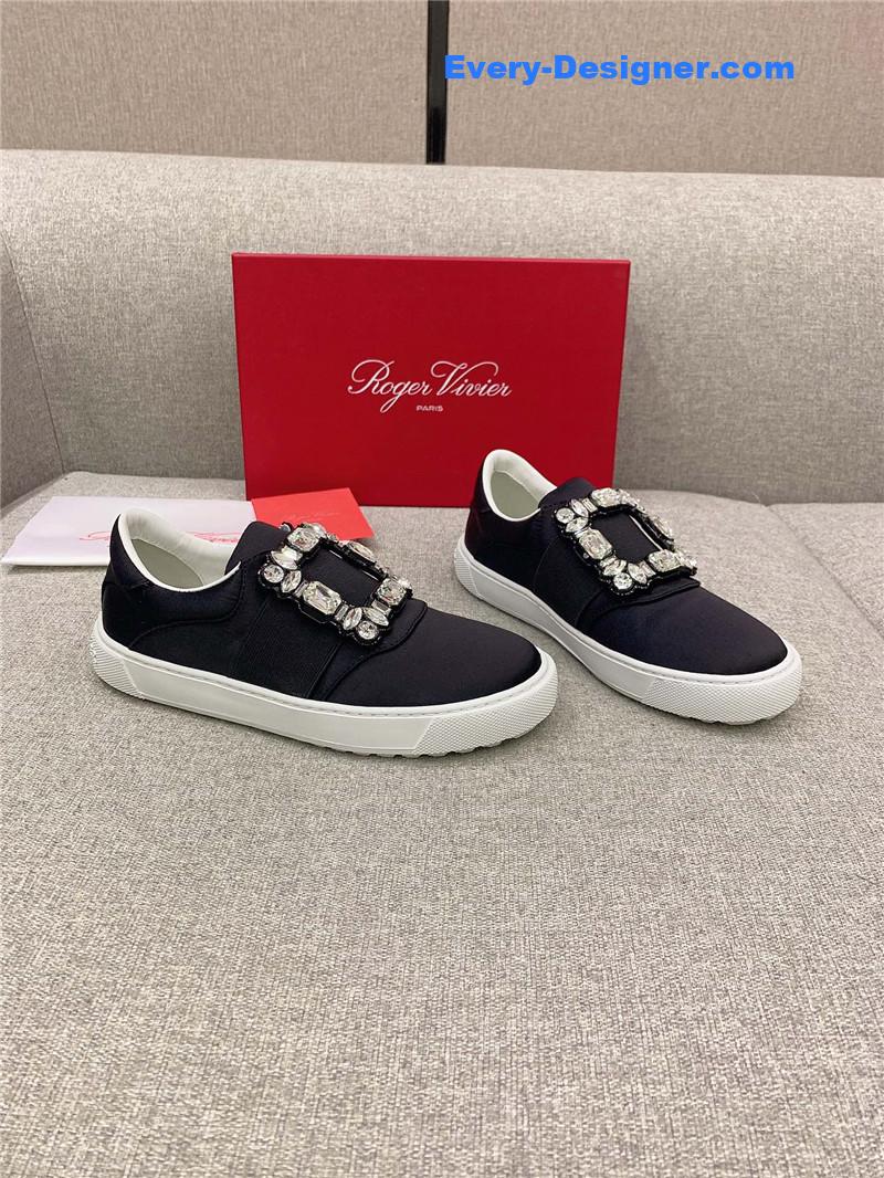 roger u1u1er new d1am0nd buckle casual shoes