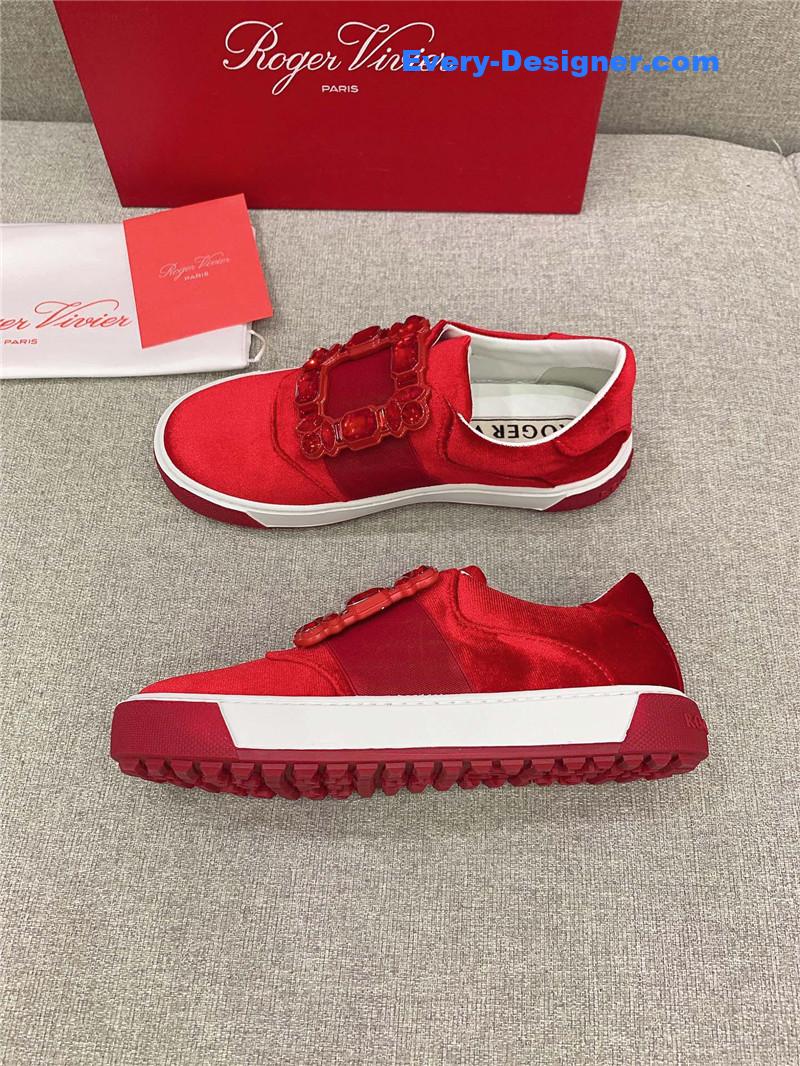 roger u1u1er new d1am0nd buckle casual shoes