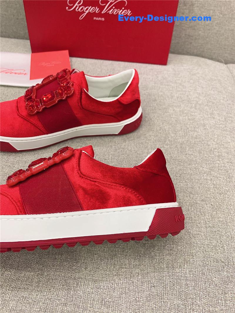 roger u1u1er new d1am0nd buckle casual shoes