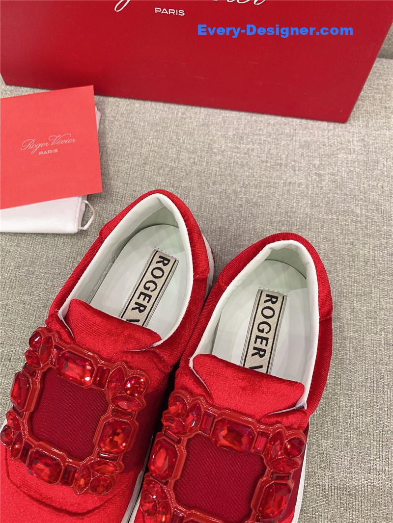 roger u1u1er new d1am0nd buckle casual shoes