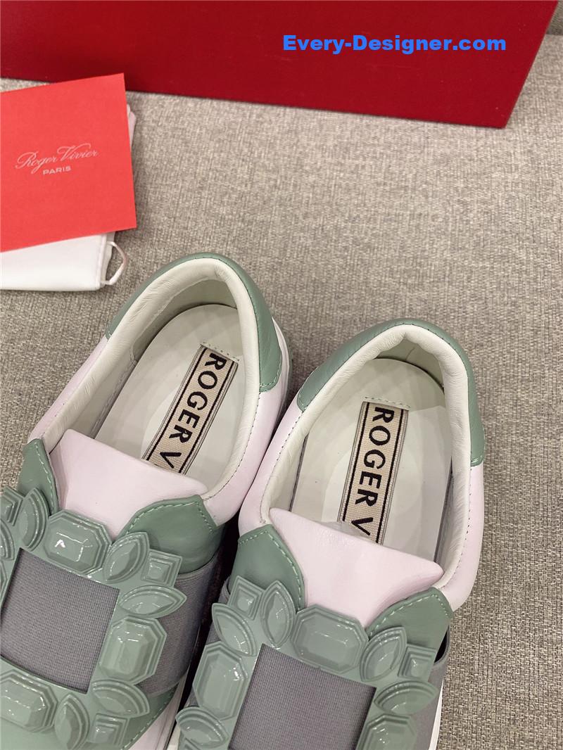 roger u1u1er new d1am0nd buckle casual shoes