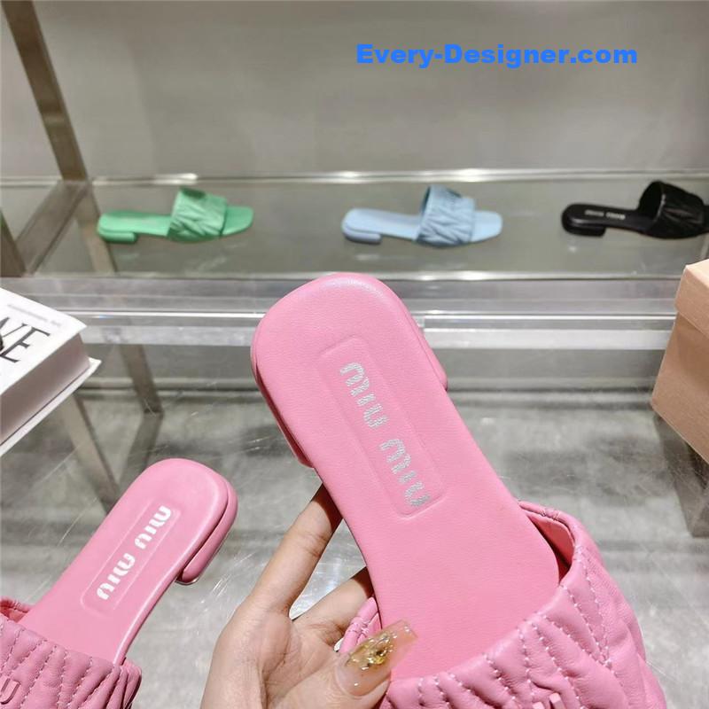 M1um1u flat lambskin sandal slippers