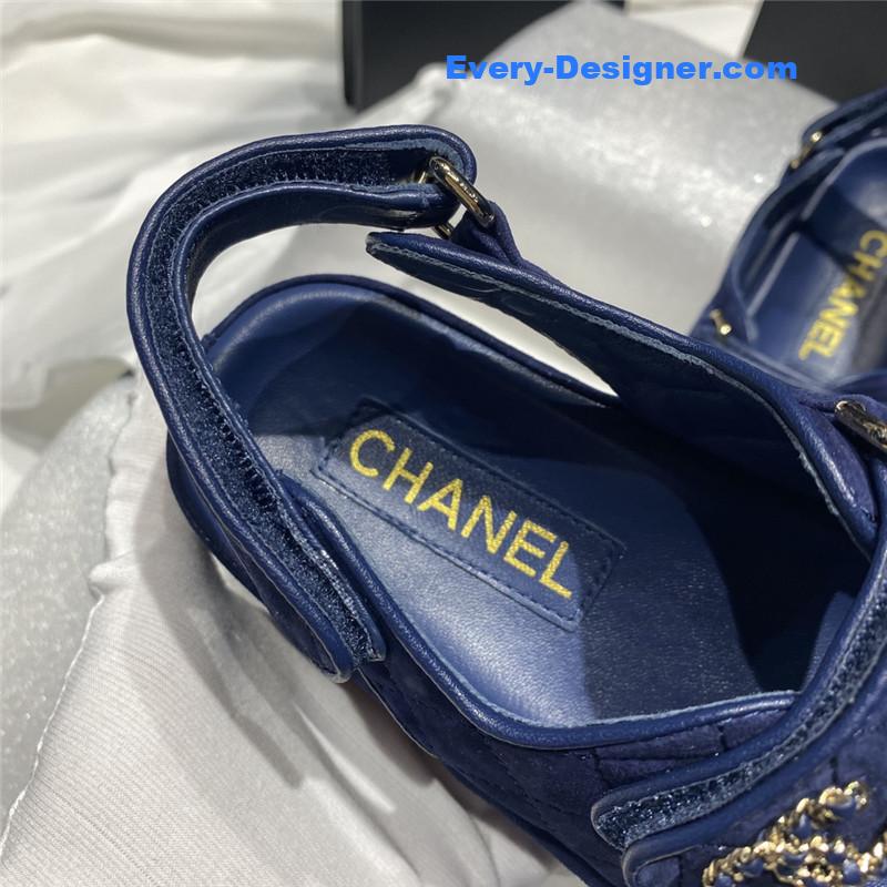 CC bow beach sandals