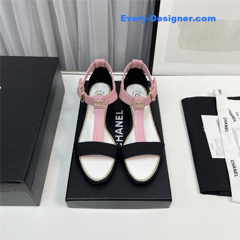 CC classic chain accessories sandals