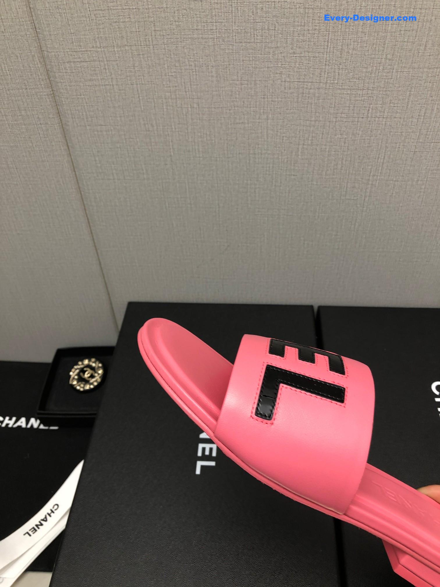 CC color matching letter leather buckle slippers
