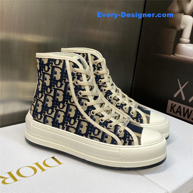 D10r couple models thick bottom strap high top casual shoes