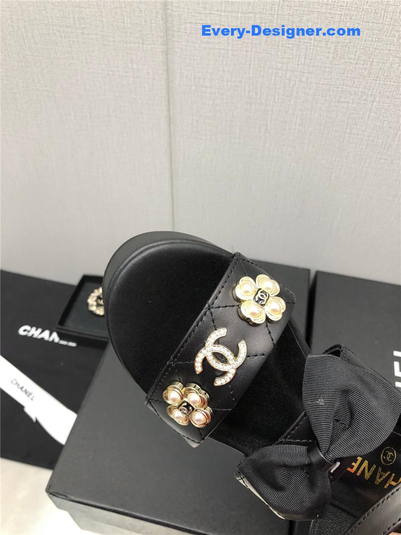 CC top sandals