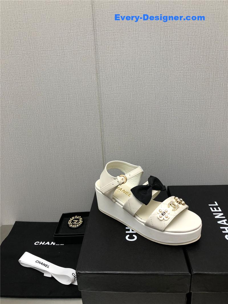 CC top sandals