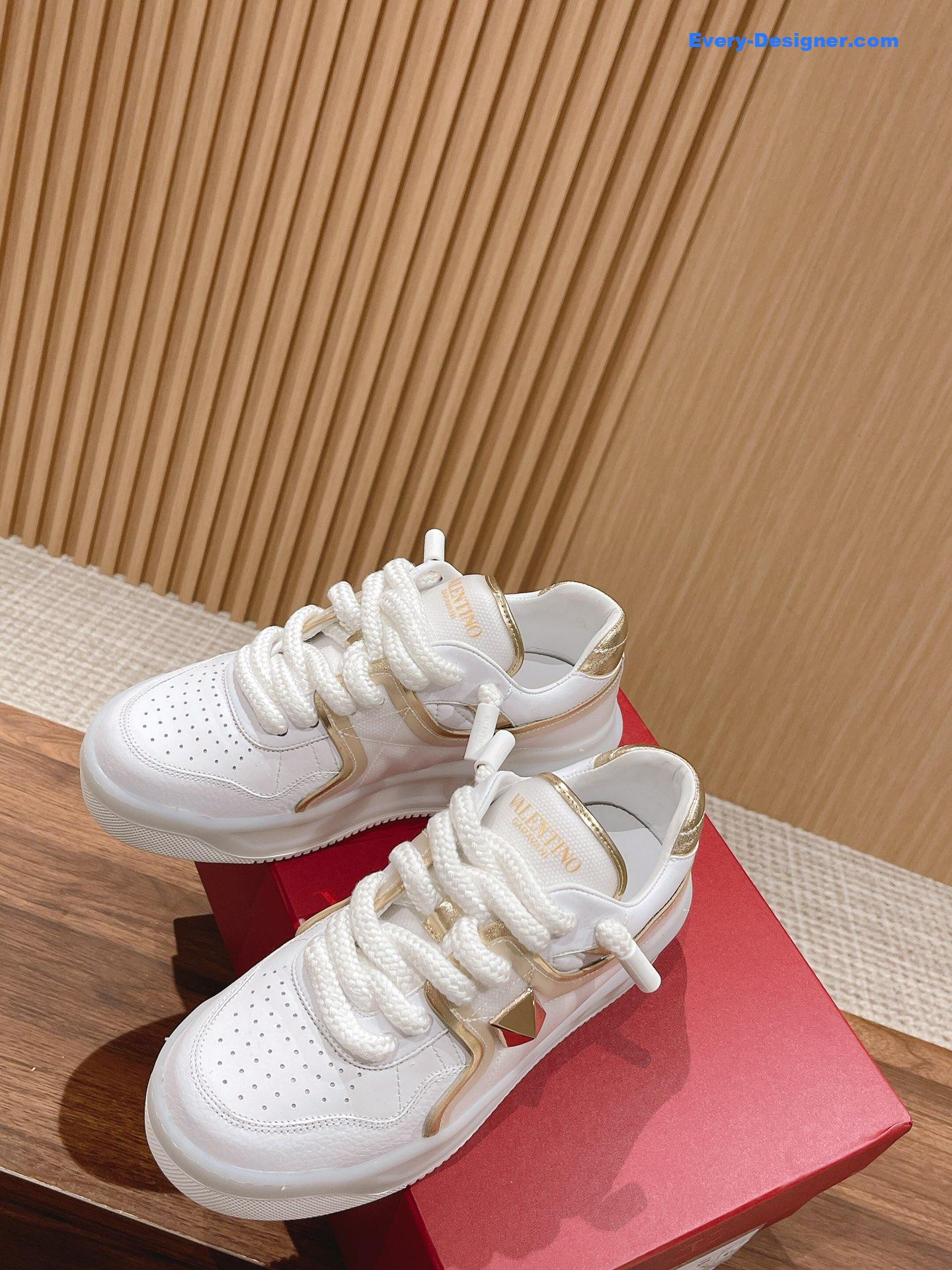 Va1e*ntin0 studded one stud low top sneakers