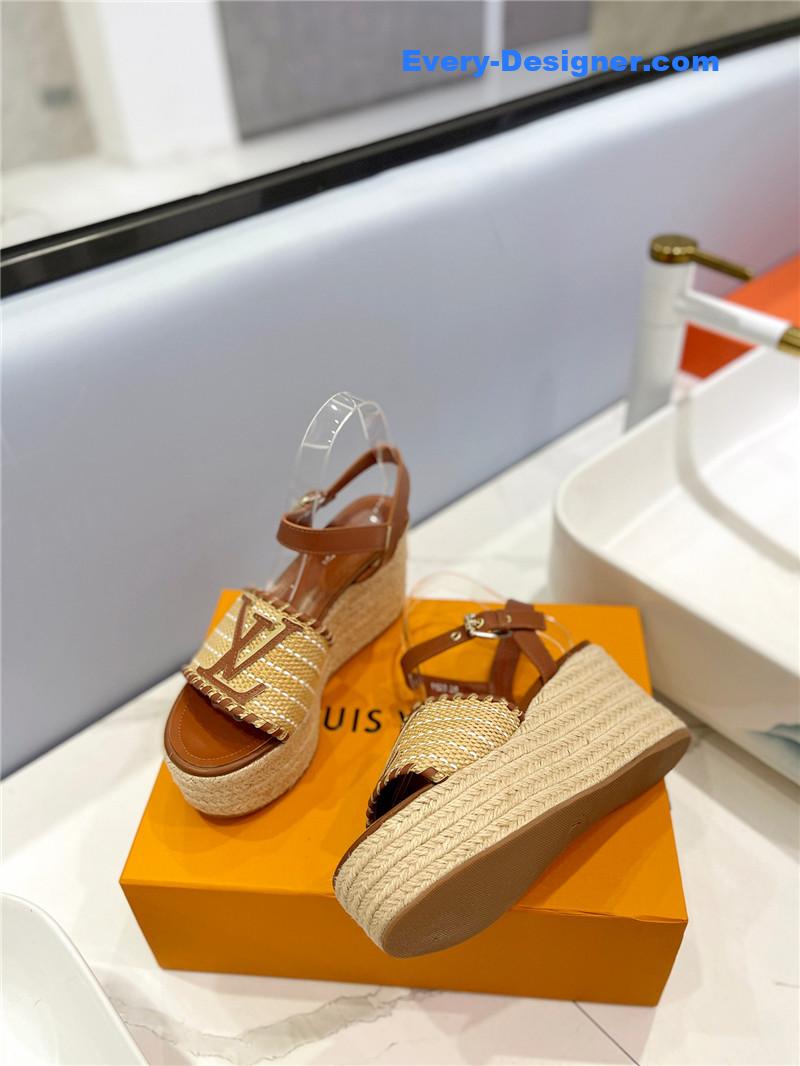 l0vis Vvtt0n lv platform sandals