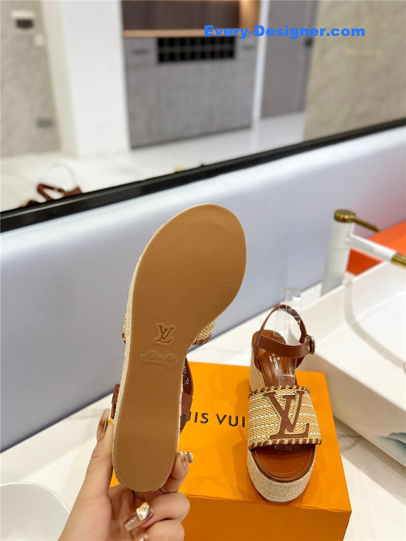 l0vis Vvtt0n lv platform sandals
