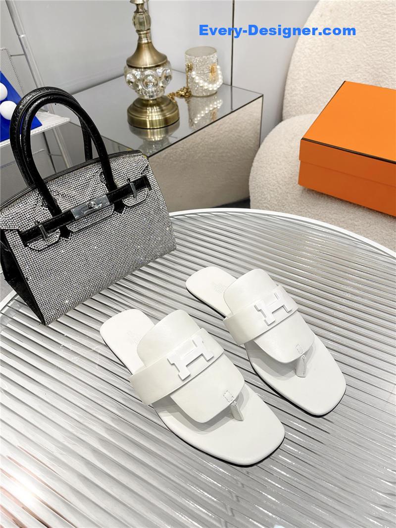 H**me5 classic h buckle sandals