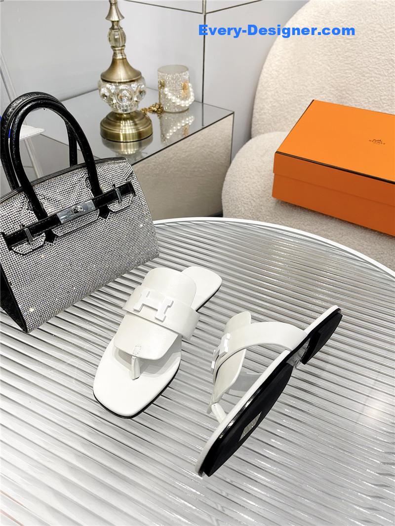 H**me5 classic h buckle sandals