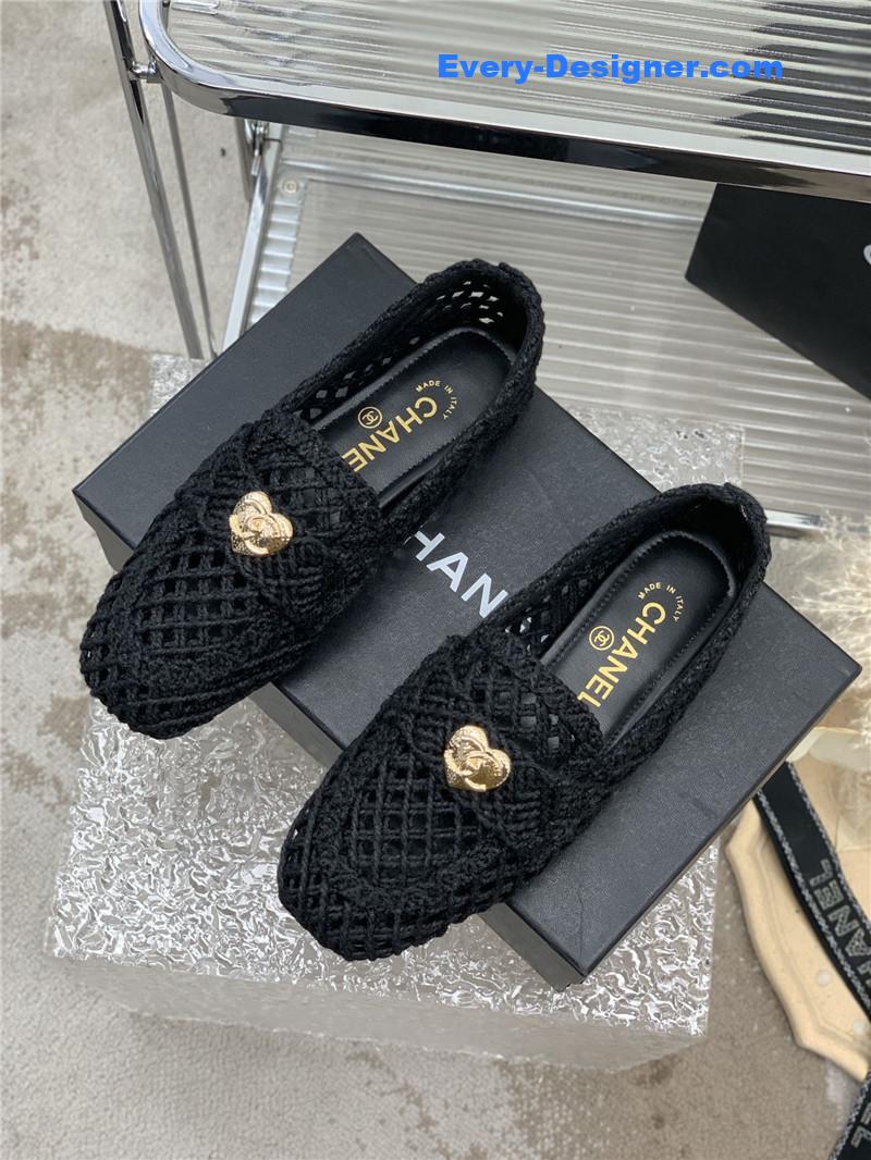 CC hollow Roman slippers