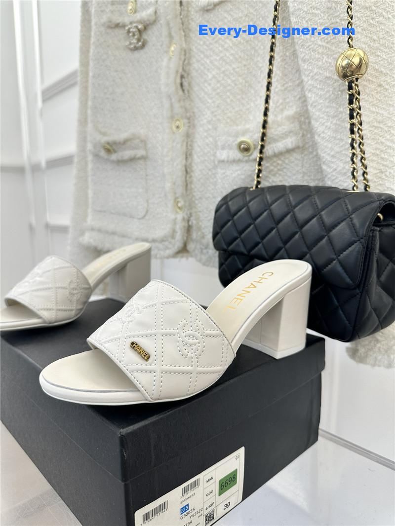 CC rhombus CC logo chunky heel slippers