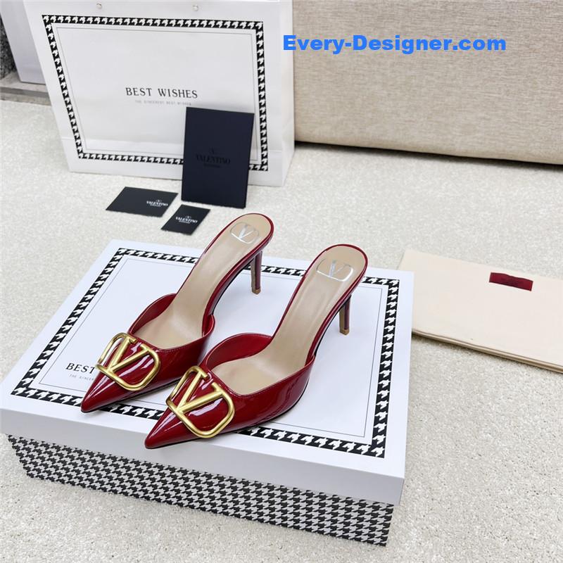 Va1e*ntin0 latest v logo buckle back air slippers