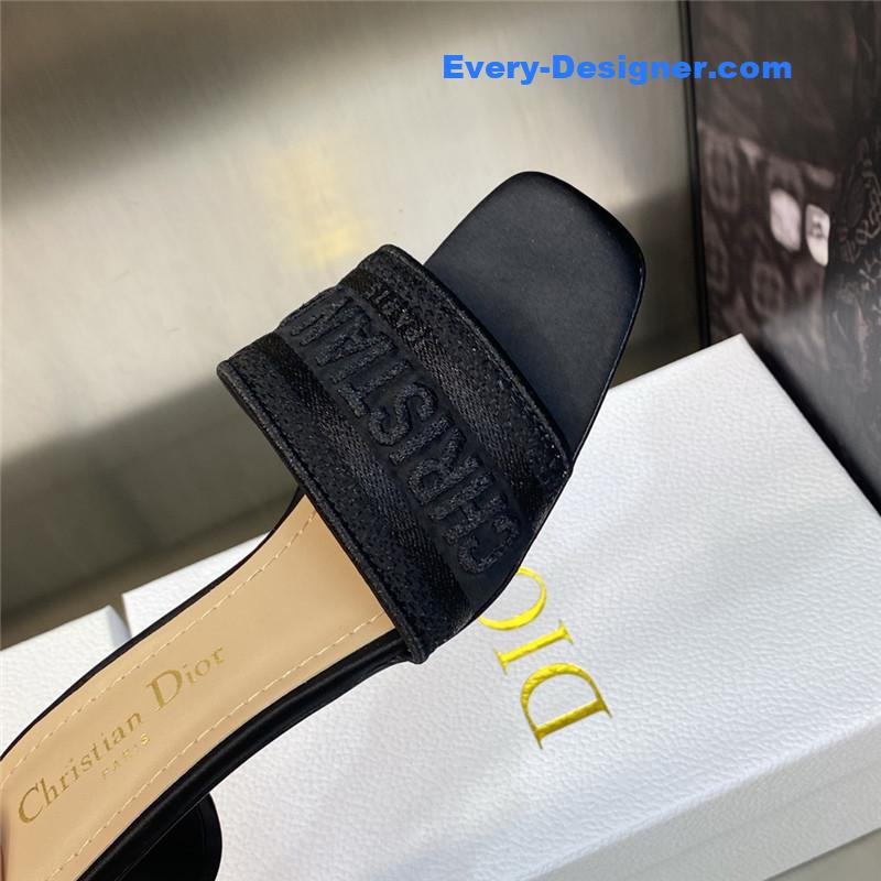D10r new flip flops color matching women’s shoes