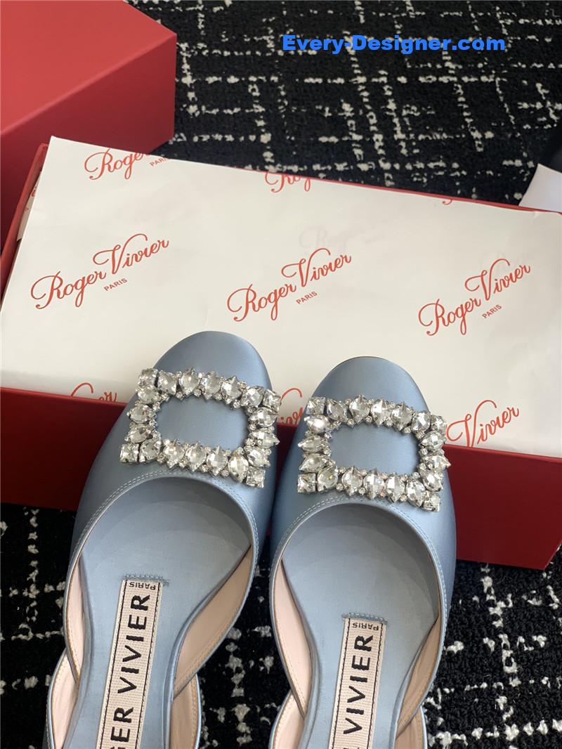 roger u1u1er hollow silk satin d1am0nd buckle flat shoes