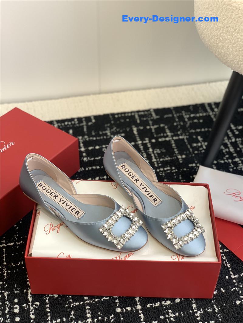 roger u1u1er hollow silk satin d1am0nd buckle flat shoes