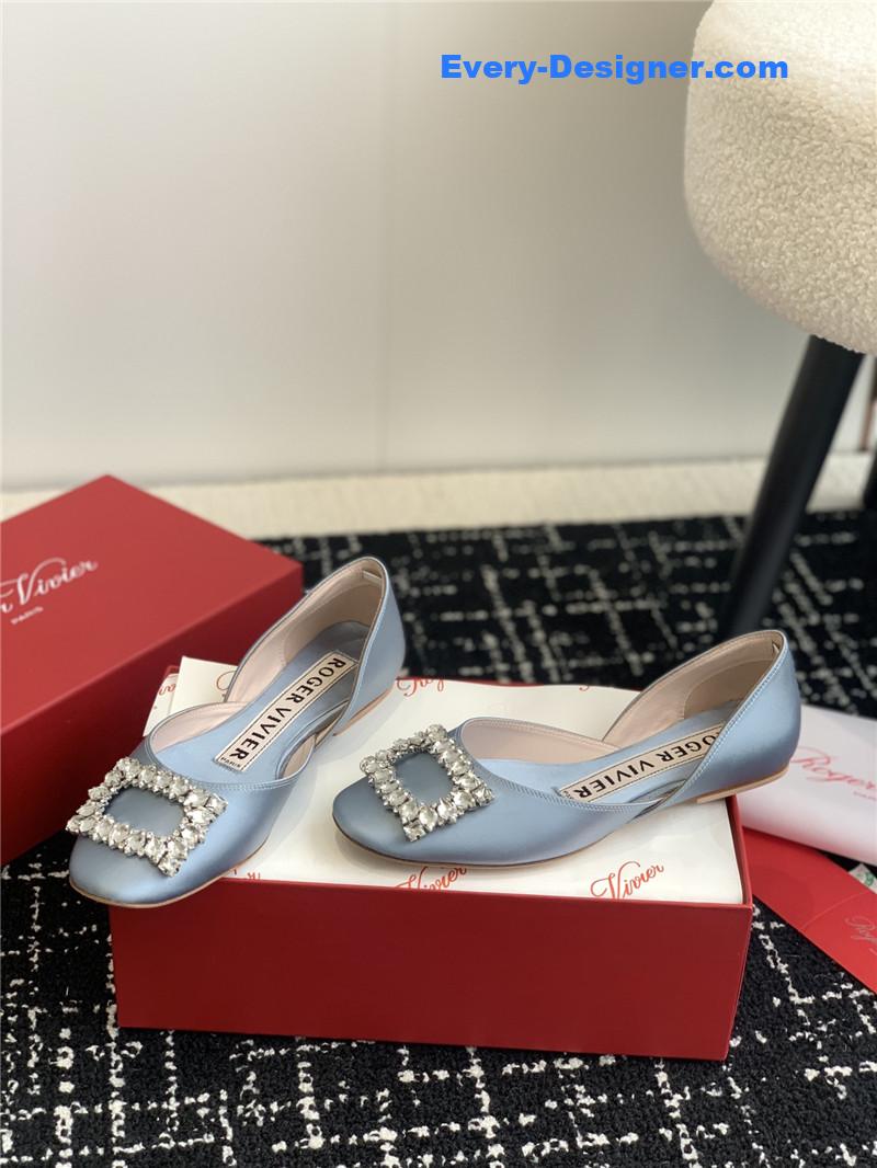 roger u1u1er hollow silk satin d1am0nd buckle flat shoes