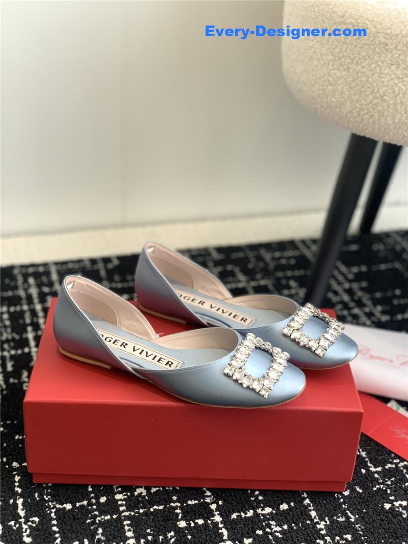 roger u1u1er hollow silk satin d1am0nd buckle flat shoes