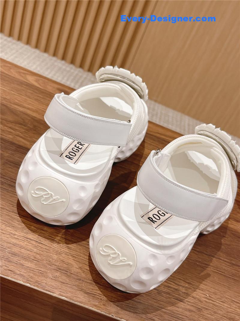 roger u1u1er d1am0nd buckle platform sandals