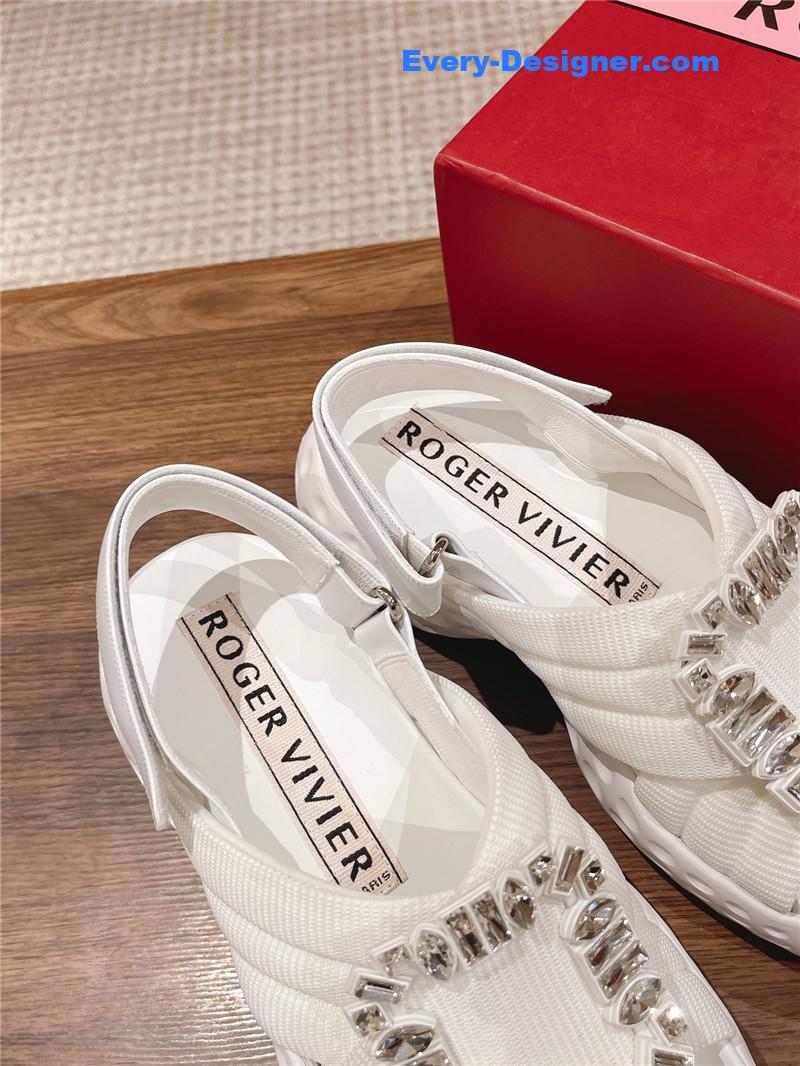 roger u1u1er d1am0nd buckle platform sandals