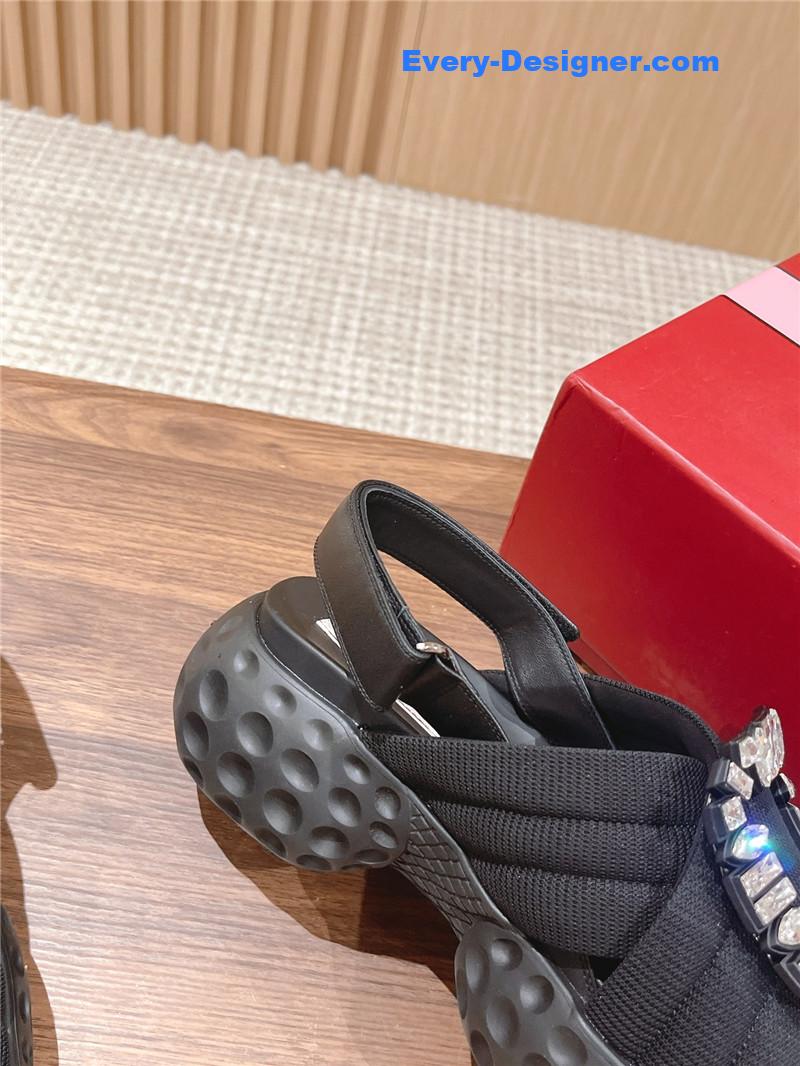 roger u1u1er d1am0nd buckle platform sandals