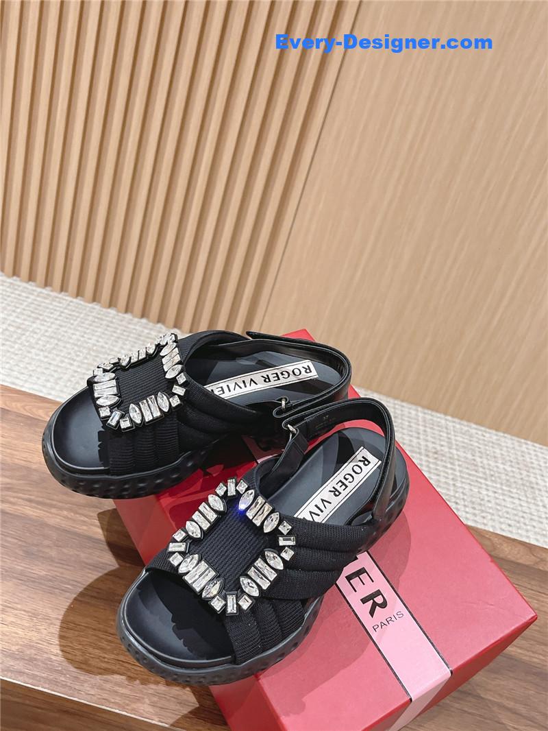 roger u1u1er d1am0nd buckle platform sandals