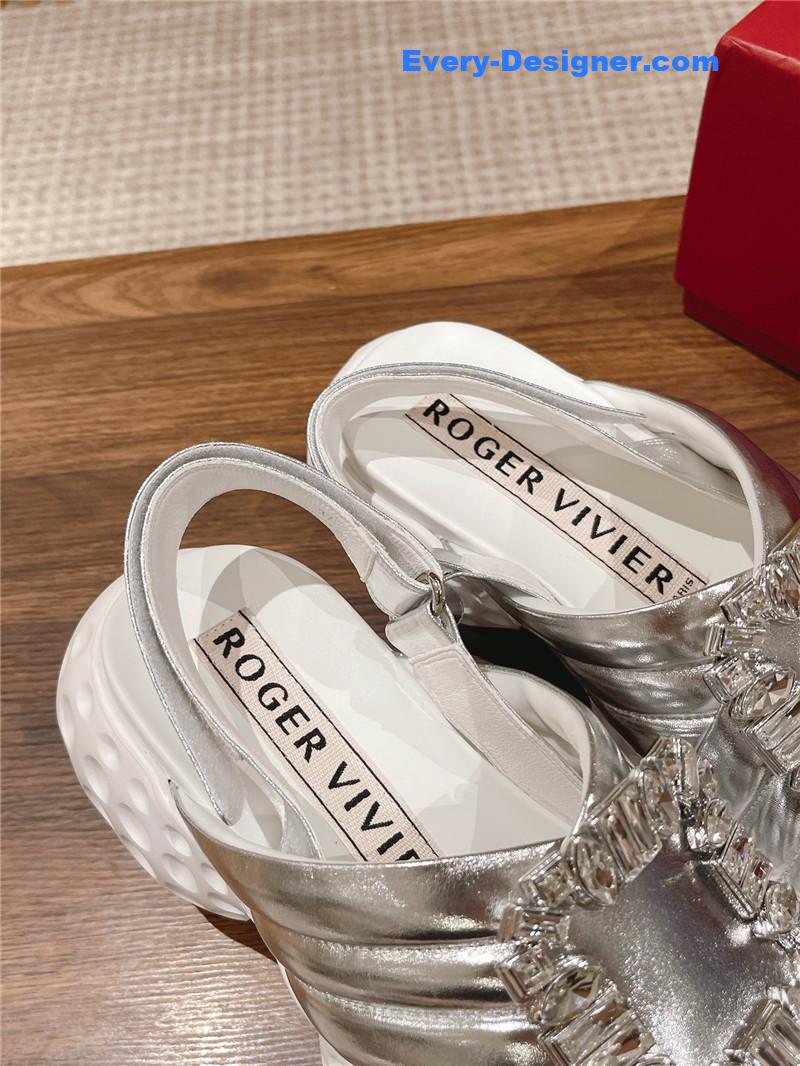 roger u1u1er d1am0nd buckle platform sandals