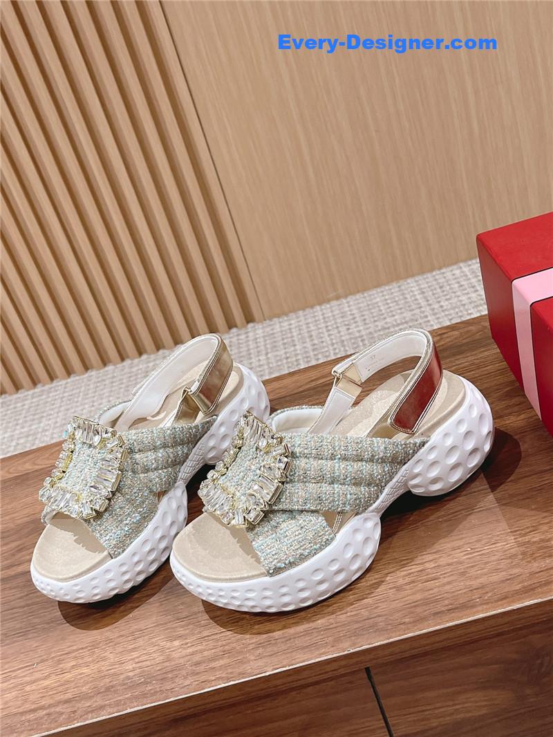 roger u1u1er d1am0nd buckle platform sandals