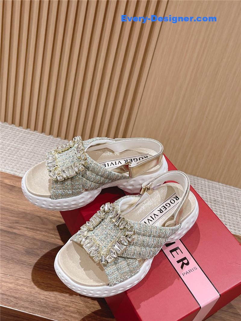 roger u1u1er d1am0nd buckle platform sandals