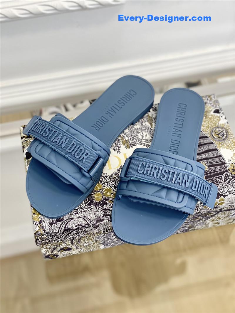 D10r new D10ract beach shoes