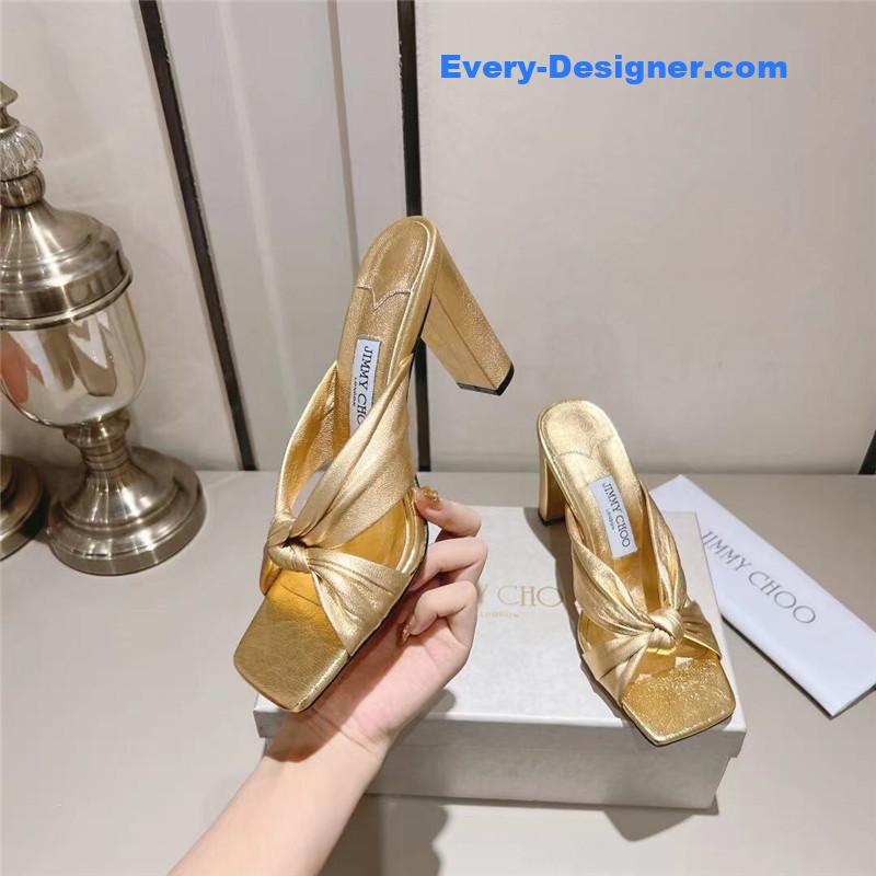 J1m*y Ch00 block heel square toe pumps