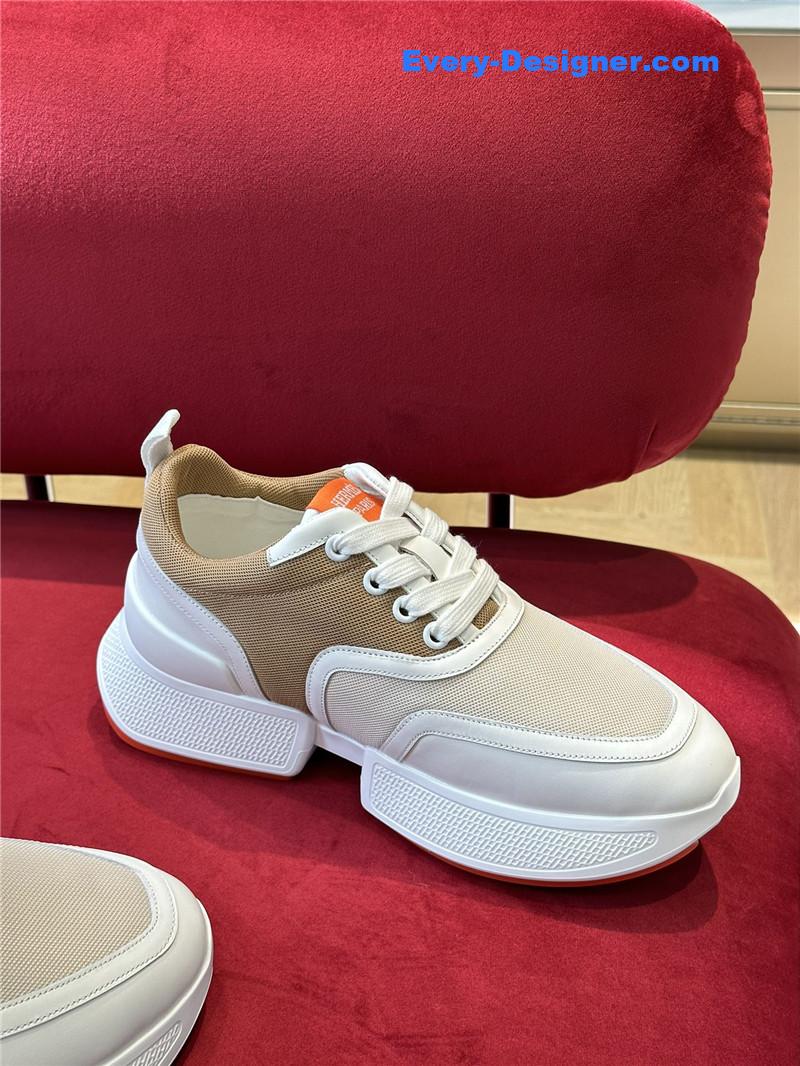 H**me5 new sneakers