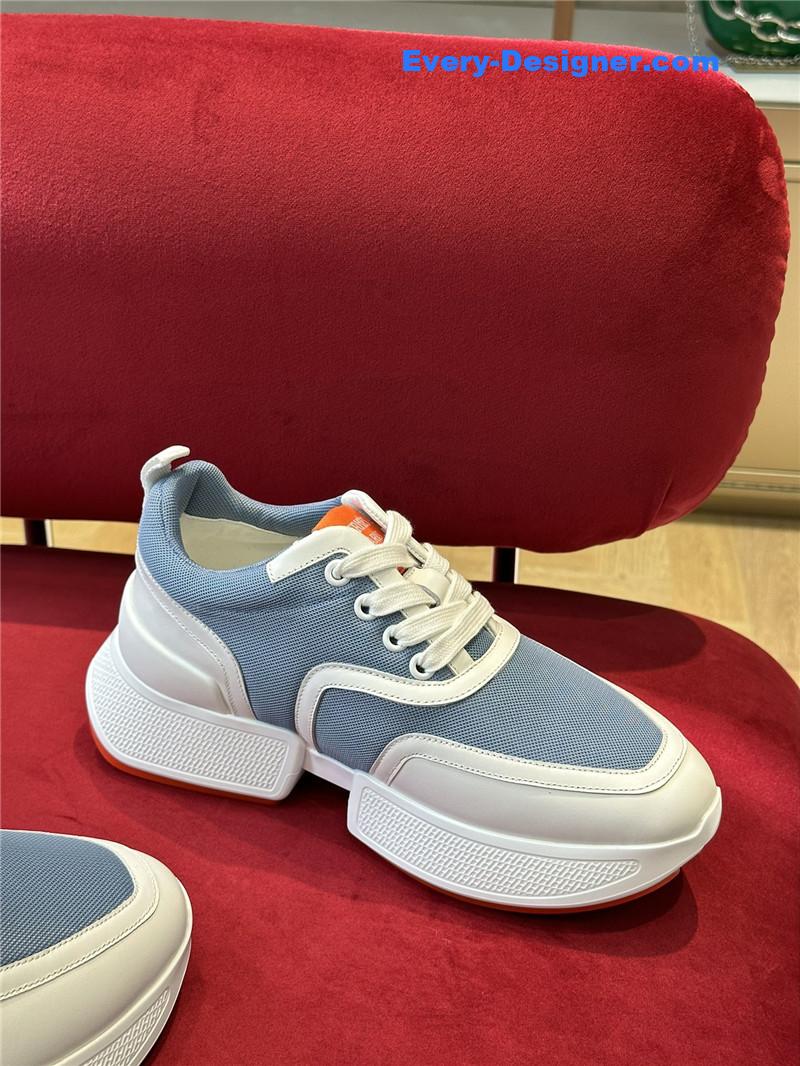 H**me5 new sneakers