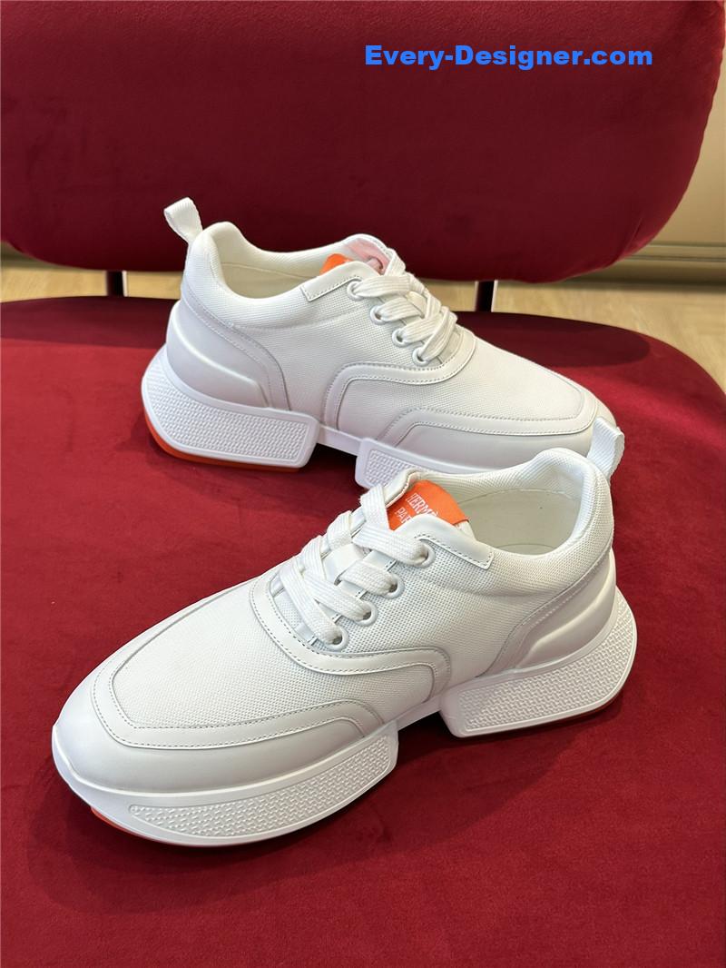 H**me5 new sneakers