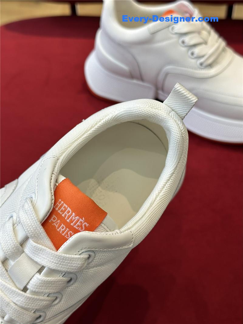 H**me5 new sneakers