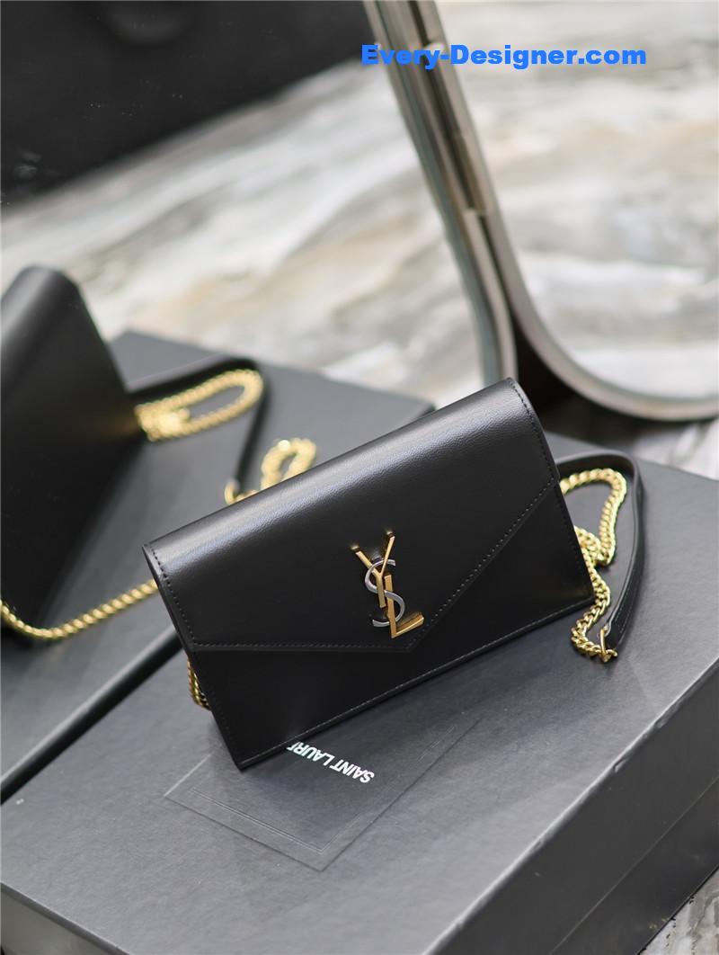 Y51 monogram woc envelope bag