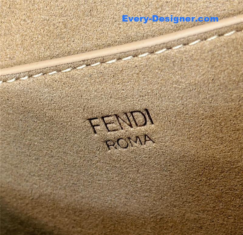 F**di women’s pink c’mon small bag