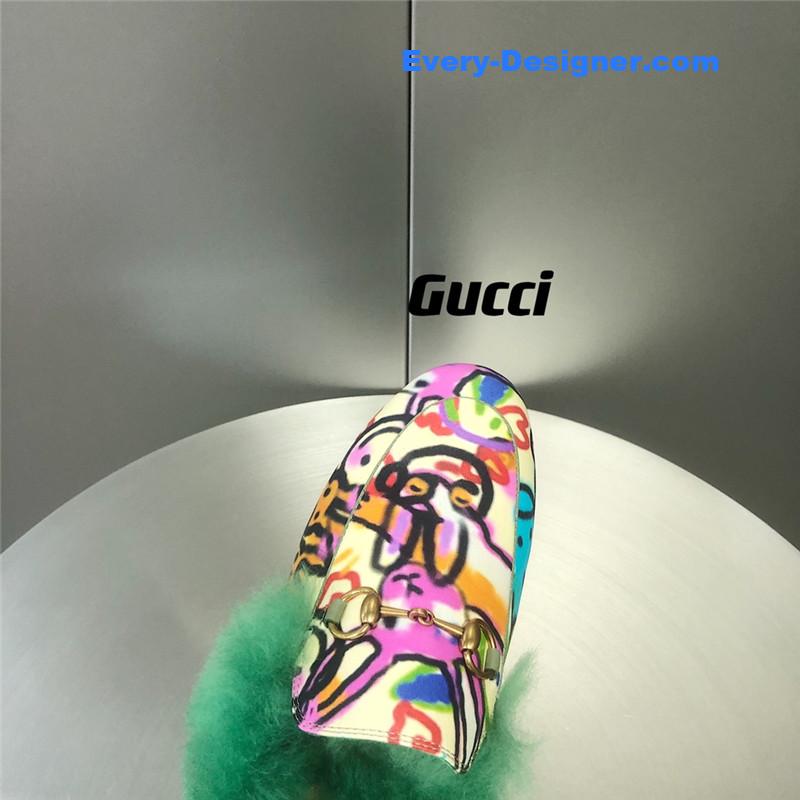 Gvc*1 fur slippers