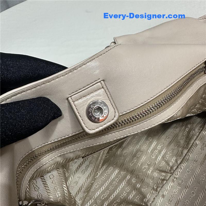 Pra*a hobo bag