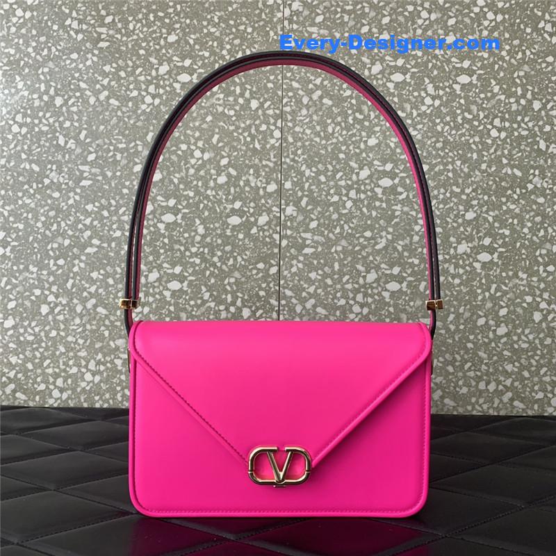 Va1e*ntin0 garavani letter leather shoulder bag