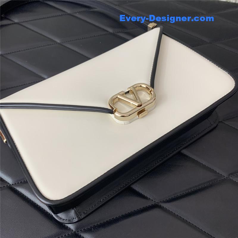 Va1e*ntin0 garavani letter leather shoulder bag