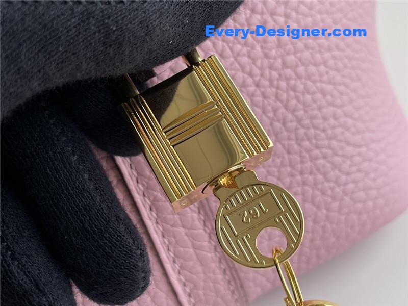H**me5 lock 18 bag