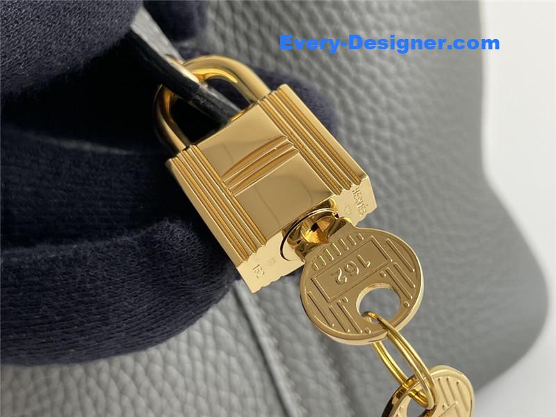 H**me5 lock 18 bag