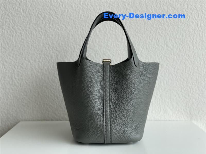 H**me5 lock 18 bag